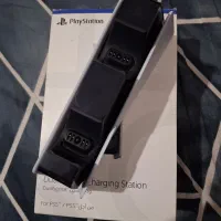 پایه شارژر PS5 اصلی پک امارات در حد نو