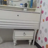 میز لوازم آرایش ،دو درب