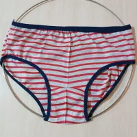 شورت بسته ای|لباس|بندر انزلی, امامزاده|دیوار