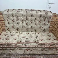 ۲ دست مبل و دو میز وسط سالم