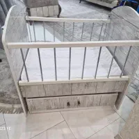 گهواره|تخت و صندلی بچه|قیامدشت - خاورشهر, |دیوار