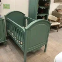 سرویس تخت کودک|تخت و سرویس خواب|گلوگاه, |دیوار