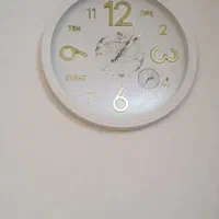 ساعت دیواری