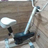 دوچرخه ثابت ورزشی