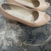 کفش پاشنه دار مجلسی