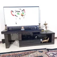 میز تلویزیون در حد نو