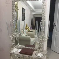 آیینه و شمعدان و میز کاملا نو