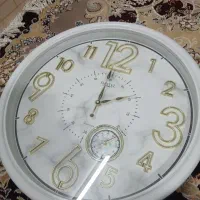 ساعت دیواری