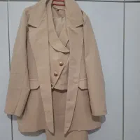 کت شلوار و جلیقه