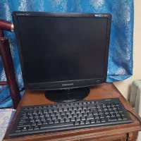 کیس و مانیتور و کیبورد