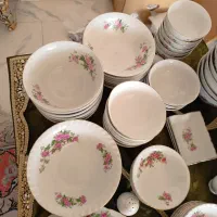سرویس غذاخوری یاماتسو ژاپن گل سرخی|ظروف سرو و پذیرایی|تهران, خاوران|دیوار