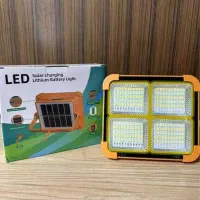 ال ای دی  خورشیدی  ۴ باتری و پاوربانک برای موبایل