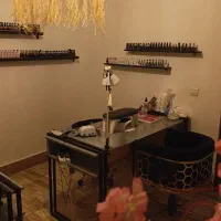 اجاره میز ناخن