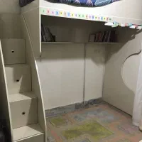 تخت خواب و کمدلباس و کتابخونه
