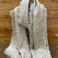 شال وارداتی نو|لباس|قم, قلعه یزدیها|دیوار