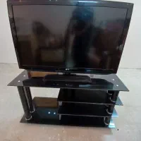 تلویزیون L.G..خانگی ۴۳اینچ کاملا تمیز و سالم|تلویزیون و پروژکتور|اصفهان, سلطانآباد|دیوار