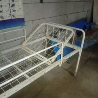 تخت بیمارستانی