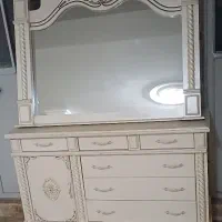 کشو و آینه. تمیز