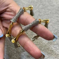 طلا النگو گوشواره انگشتر پلاک پروانه