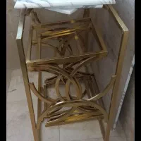 جلو مبلی با پایه های طلایی فورتینیک طلایی رنگ ثابت