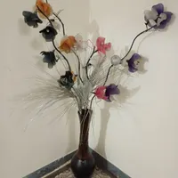 گلدان همراه گل مصنوعی
