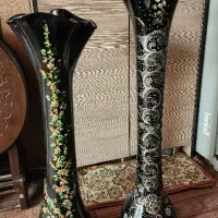 دو عدد گلدان شیشه‌ای