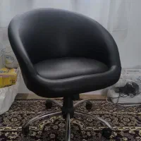 صندلی چرم چرخدار