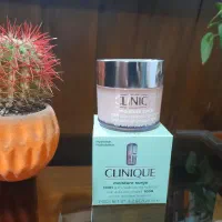 کرم ابرسان کلینیک 100ساعته اورجینال اصلی