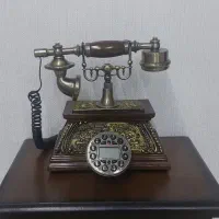 آباژور وتلفن ومیز تلفن