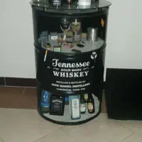 میز . کانتر . بار . بشکه دکوری