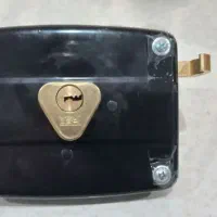 قفل در و قفل کتابی