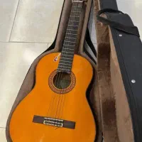 گیتار یاماها c80