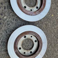 دیسک ترمز و لنت چرخ عقب ۲۰۷  فابریک دست دوم|قطعات یدکی و لوازم جانبی|تهران, آسمان|دیوار