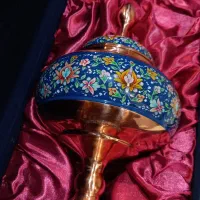 شکلاتخوری مس وپردازترنج متن خوانده شود