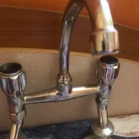 شیر روشویی شیبه سالم و تمیز