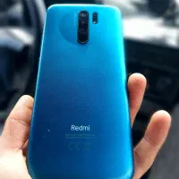 گوشی ردمی 9 در حد آک
