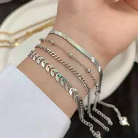 دستبند های نقره ای