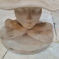 مجسمه جای گلدان