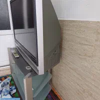 تلوزیون سونی ۵۰ و میز تلوزیون