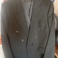 اورکت چرم گاوی و دوست کت و شلوار  و ۴ عدد تک کت