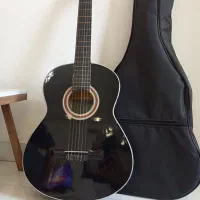 گیتار یاماها c40