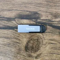فلش ۵۱۲ گیگابایت SanDisk درحد نو