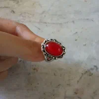 انگشتر نگین قرمز