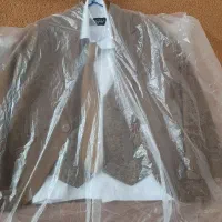 یک ست کت ، شلوار ،جلیقه ، پیراهن و کروات  بچه گانه