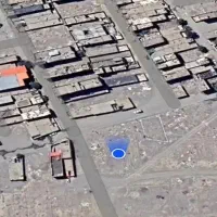زمین چسبیده به بافت منزل اباد