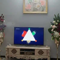 گلدان طلایی همراه با گلاش