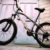 دوچرخه رد فوکس تنه بلند|دوچرخه، اسکیت، اسکوتر|بروجن, |دیوار