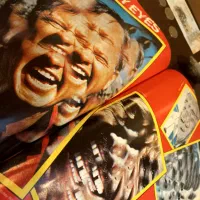 مجموعه ای قدیمی و کلکسیونی|کلکسیون اشیاء عتیقه|اصفهان, باغ زرشک|دیوار