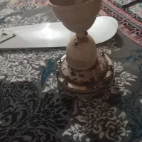 یه فرش  یه پنکه سقفی یه پمپ آب یه زیر تلویزیونی