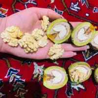 فروش گردو تر لوکس و انگور بدون هورمون